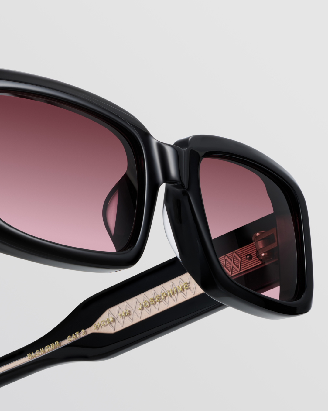 Detail Glass Valtoria Sunglasses_02