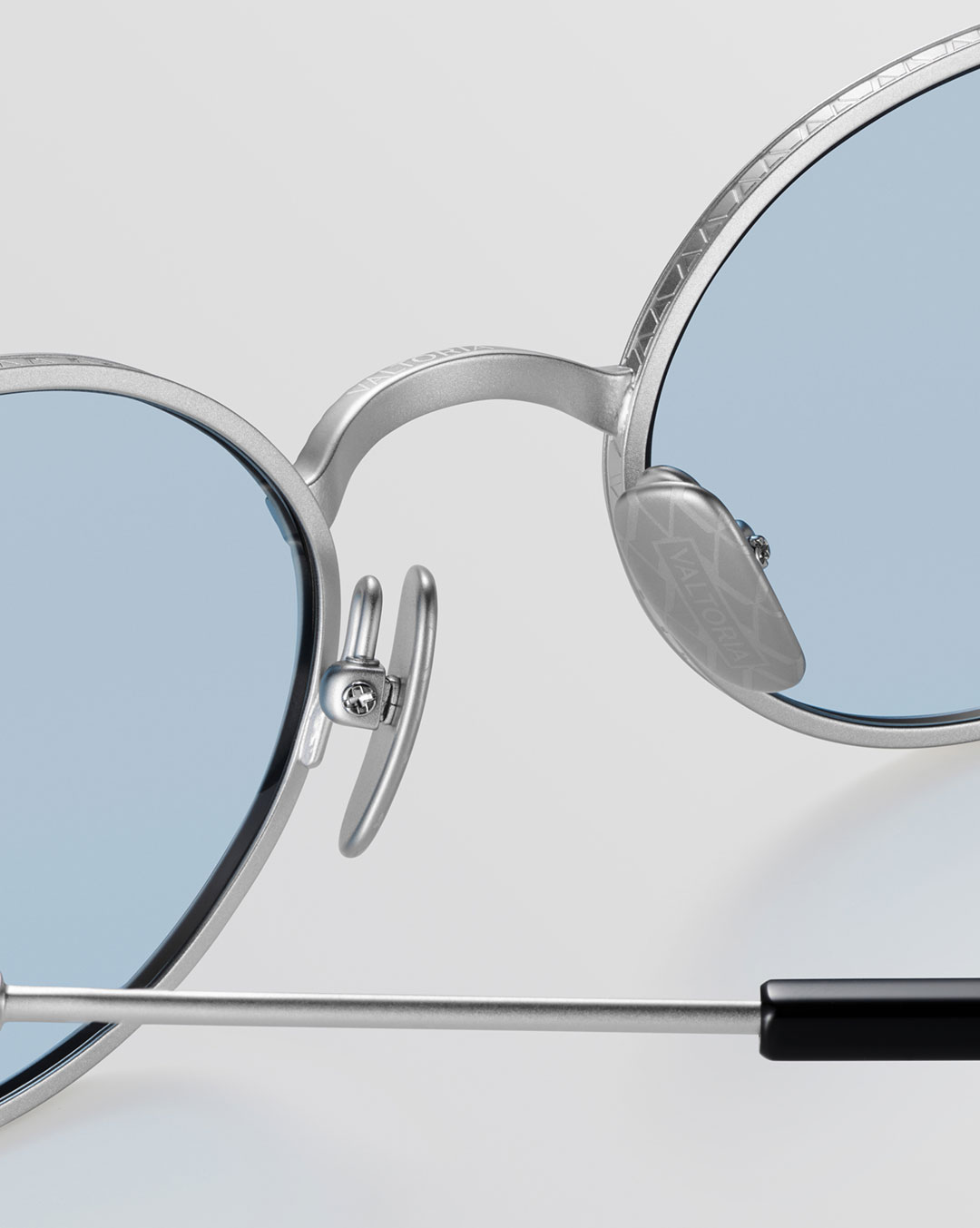Silver Titanium