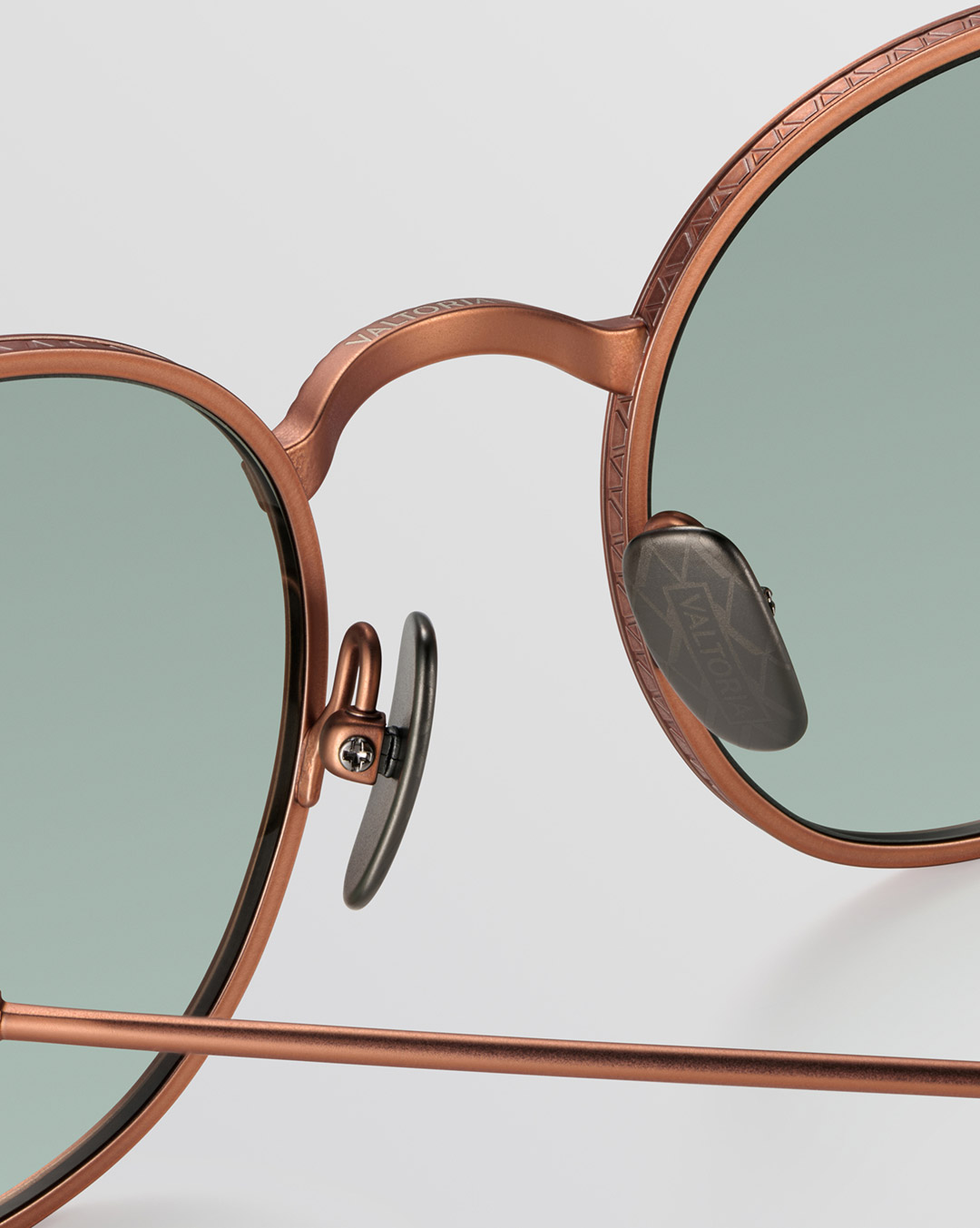 Bronze Titanium