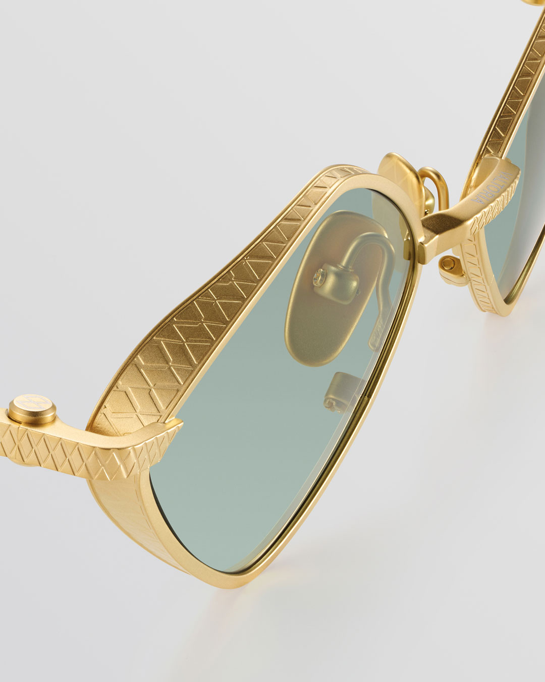 Gold Titanium
