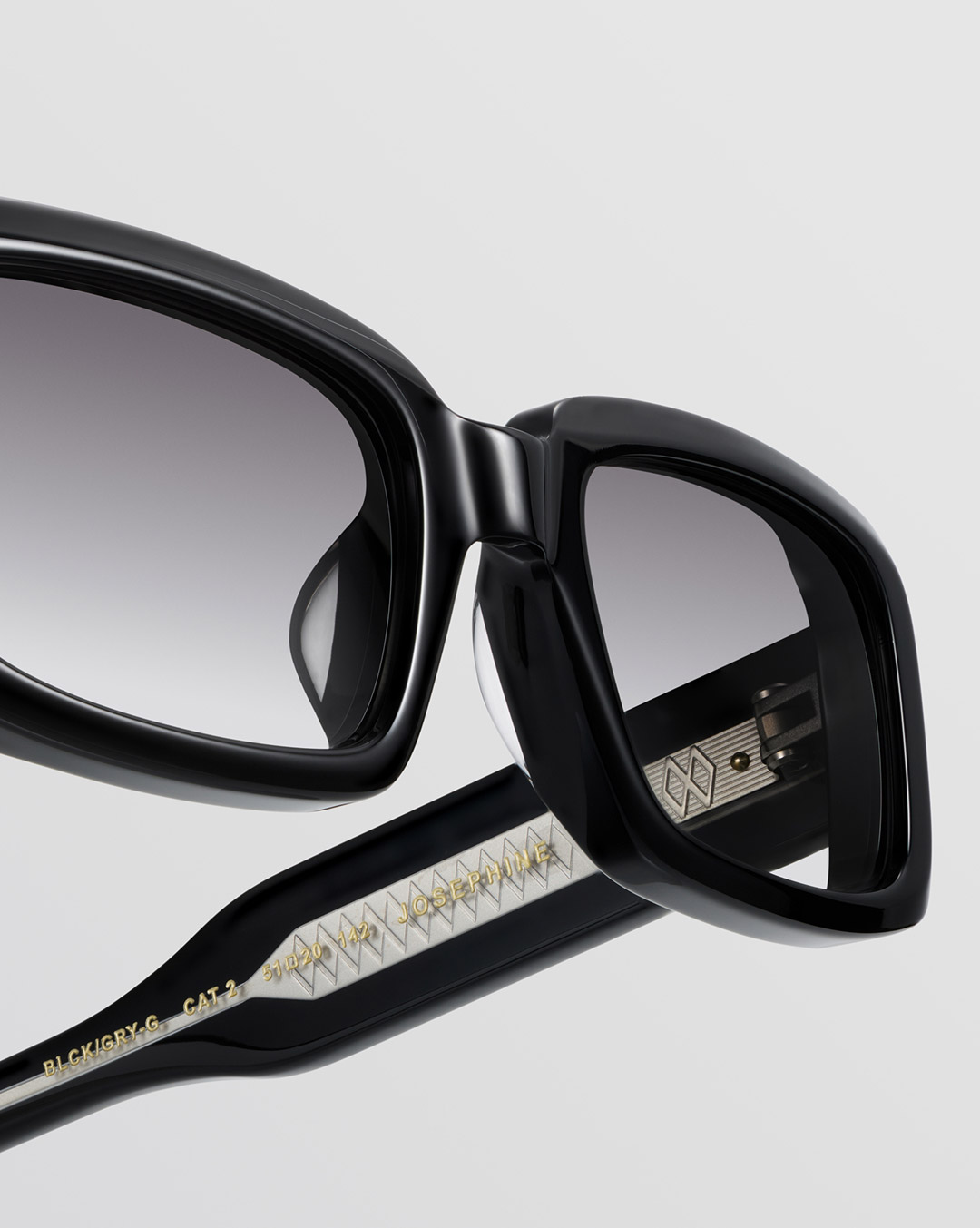 black-glossy-grey